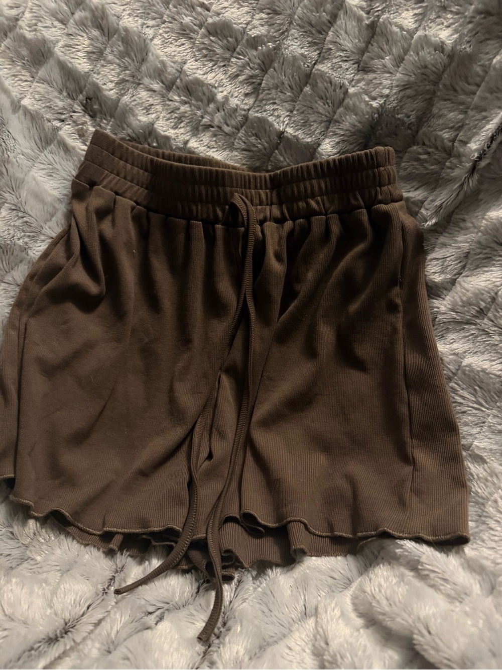 Women’s Ribbed Drawstring Shorts - Brown